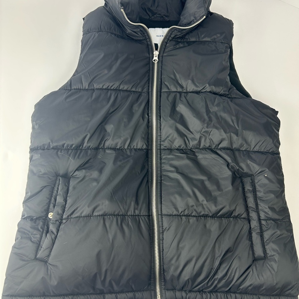 Old Navy Black Puffer Vest Women’s Sz Med Fleece Lining